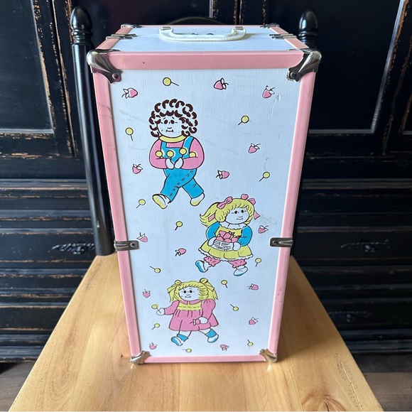 Cabbage Patch Vintage Doll Trunk Case Vintage Cass Toys